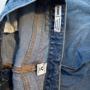 True Religion size 25 women jeans.